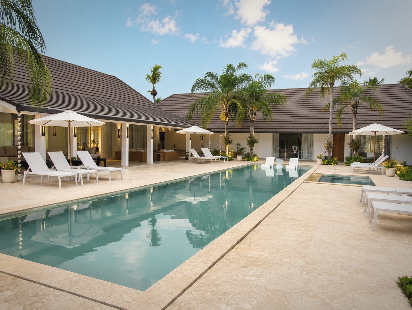 The courtyard pool at Villa Aurelia, Casa de Campo