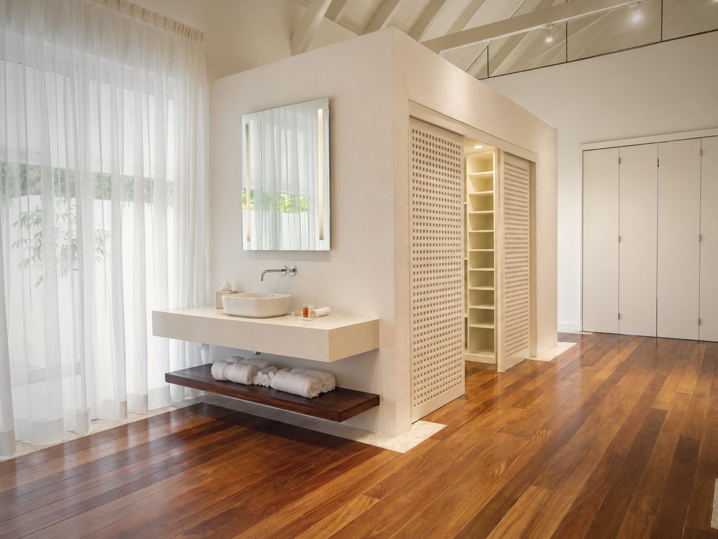 The second vanity, Villa Aurelia, Casa de Campo