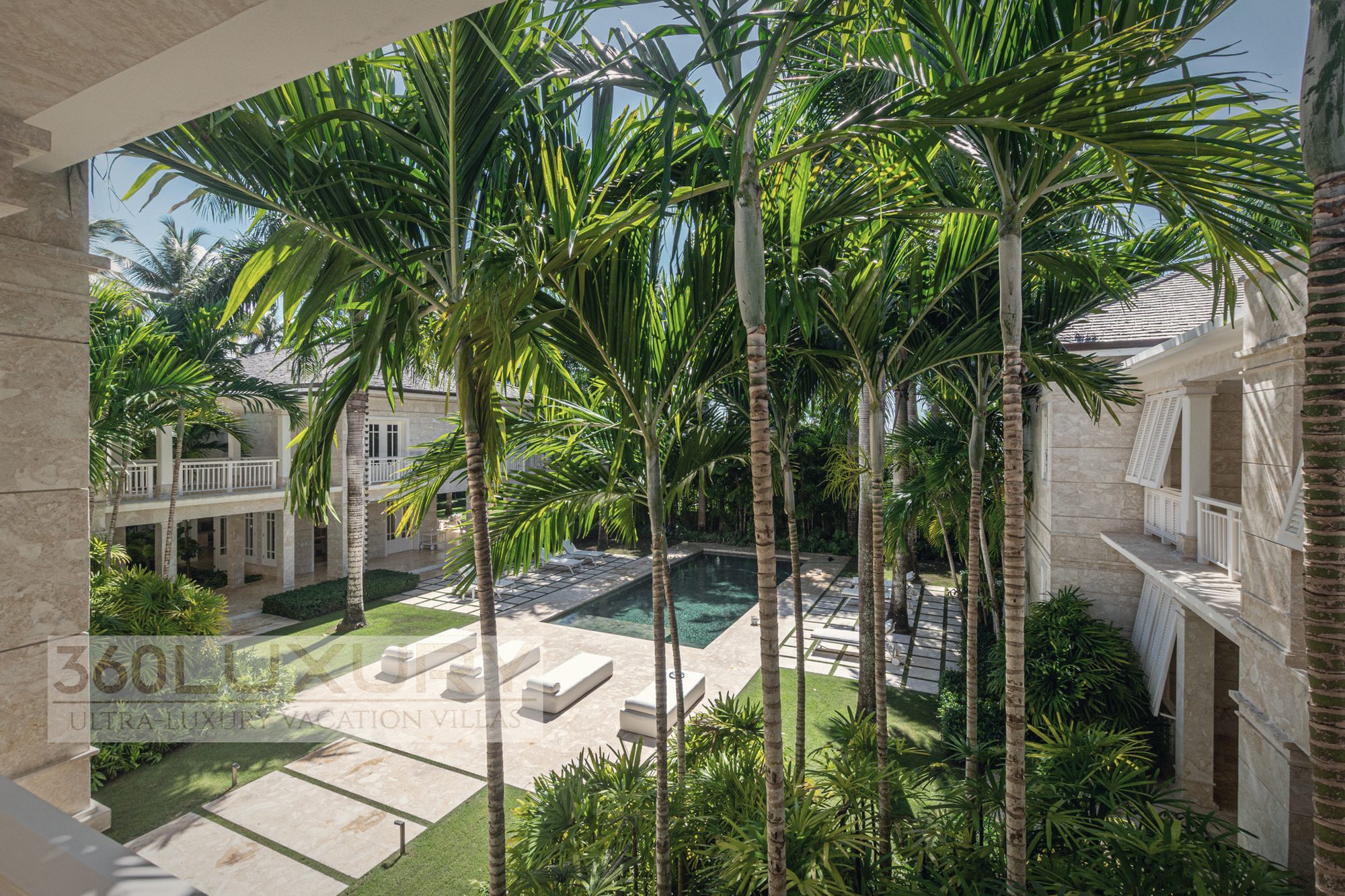 Both wings, and the pool between them, Villa Bellarive, Casa de Campo