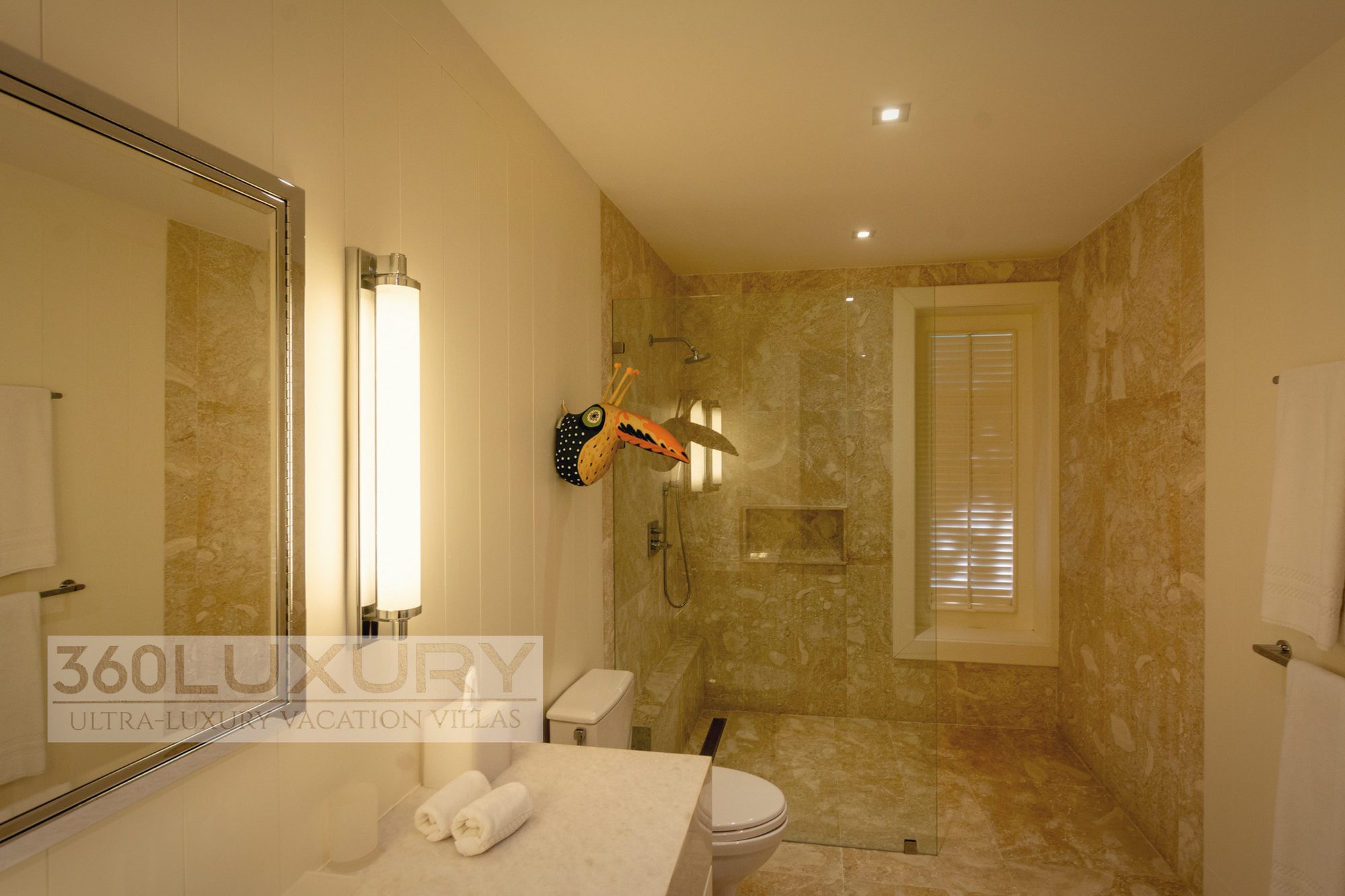 Its own shower room, Villa Bellarive, Casa de Campo