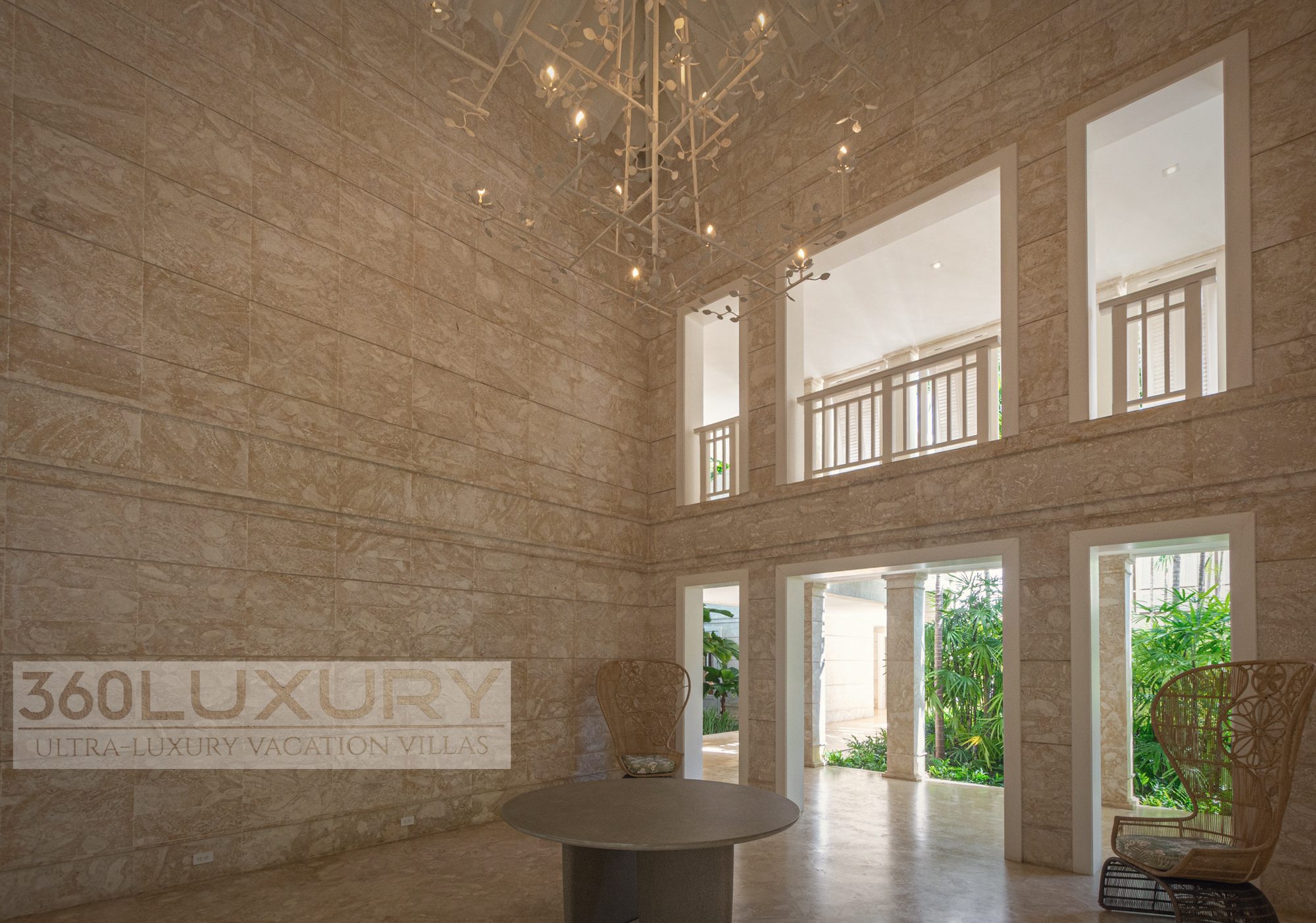 Two storeys of coral stone, Villa Bellarive, Casa de Campo