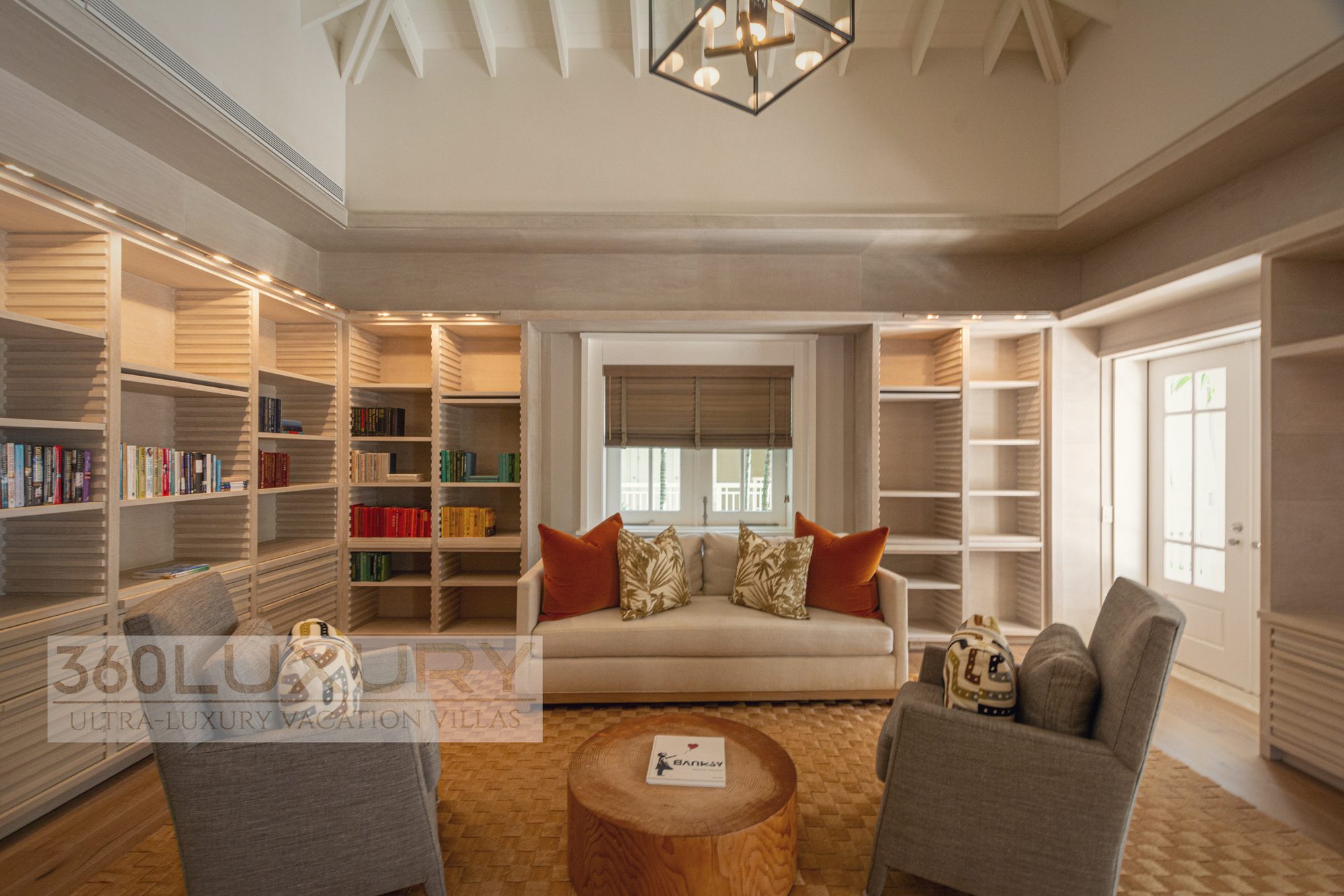 Its library end, Villa Bellarive, Casa de Campo