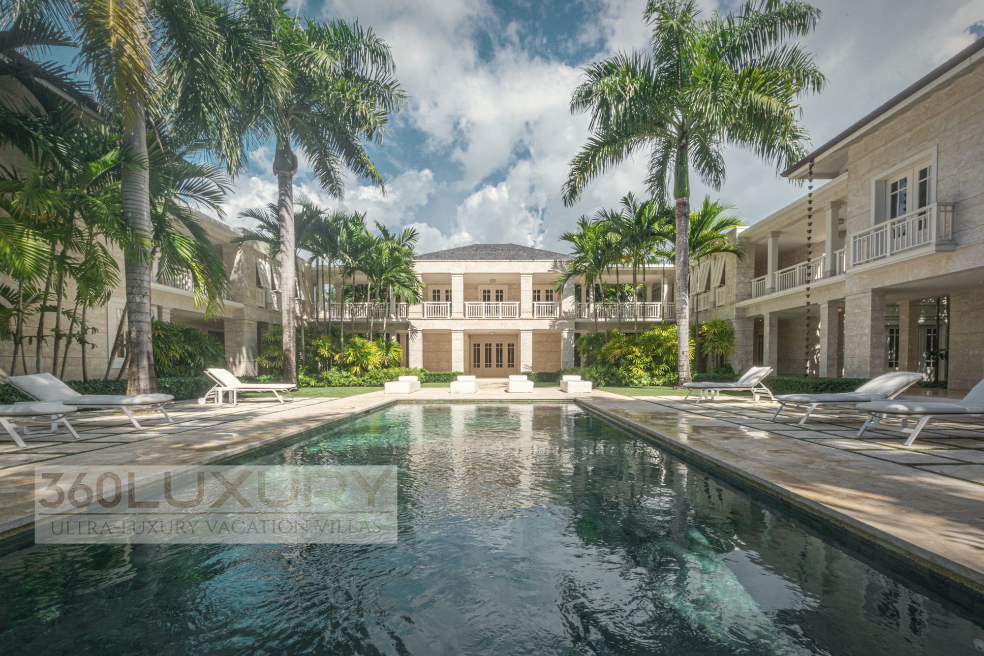 The pool from the far end, Villa Bellarive, Casa de Campo