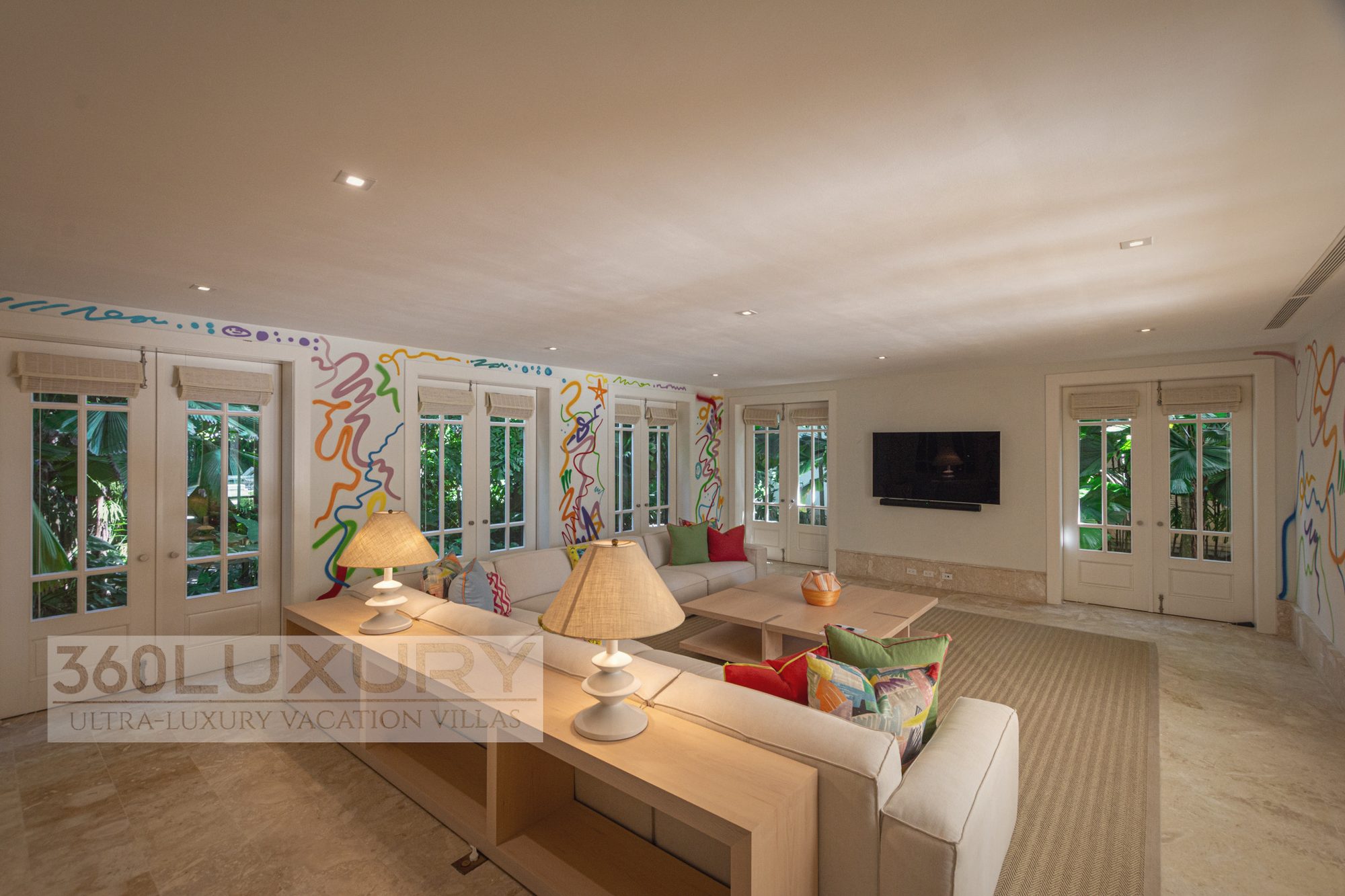 The long sitting room, Villa Bellarive, Casa de Campo