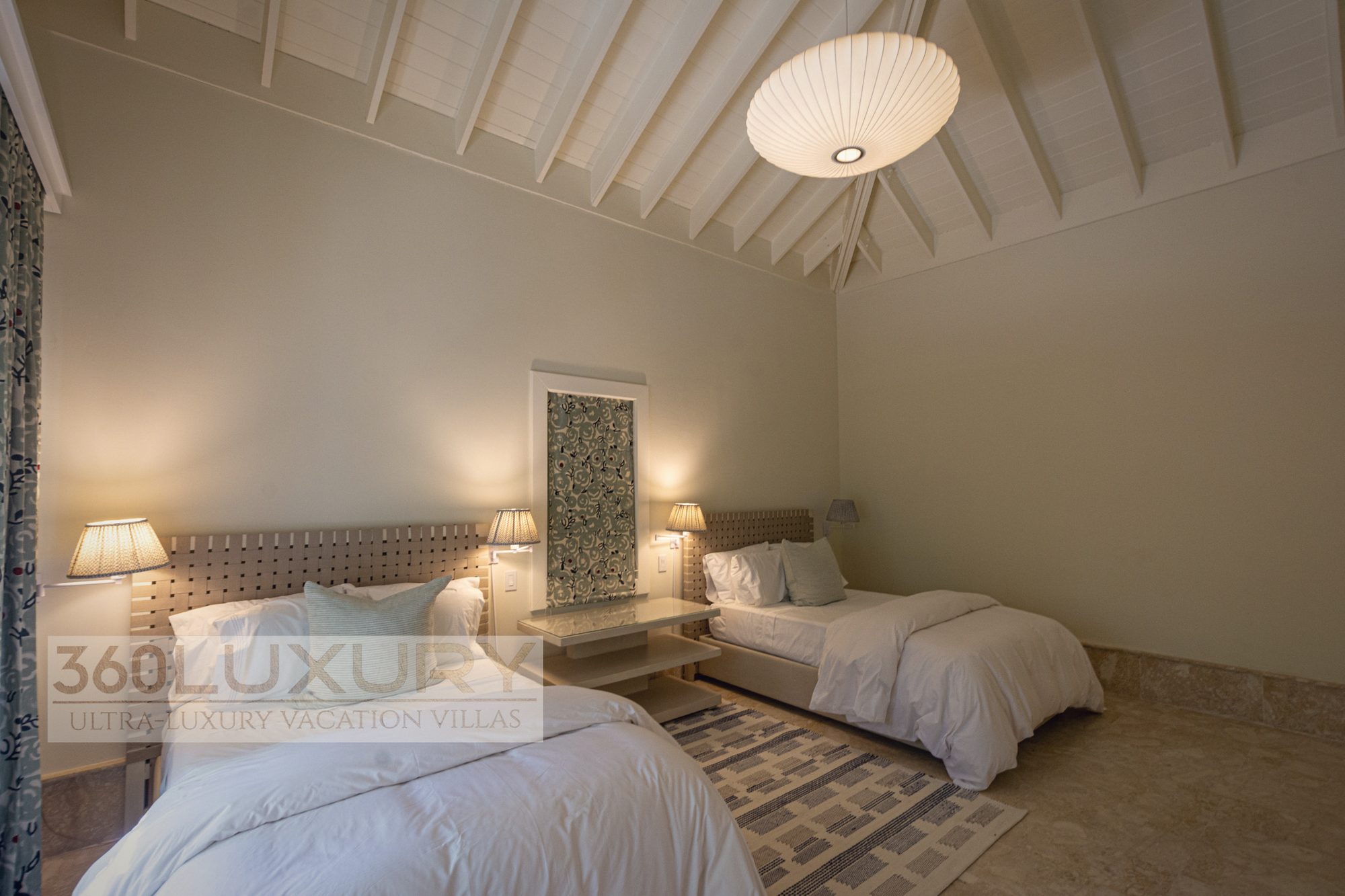 Another, Villa Bellarive, Casa de Campo